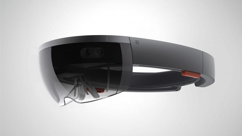 Con las HoloLens de Microsoft se podrá trabajar en una pantalla infinita que se fusiona con el mundo real. (Foto: EFE/Microsoft)