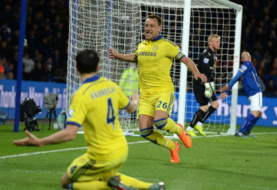 Chelsea está a un pasito de consagrarse una vez más campeón de la Premier League. (Foto: EFE)
