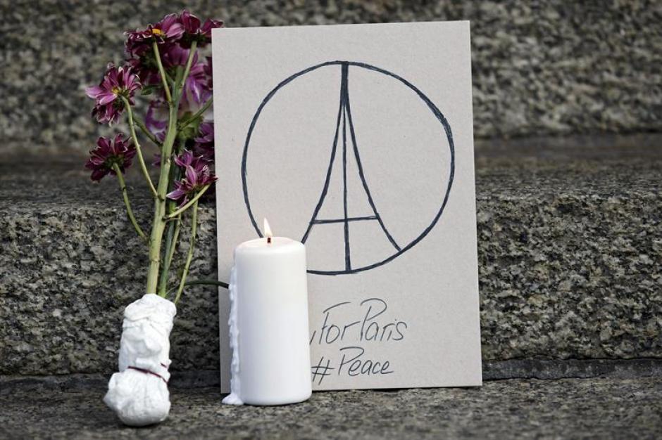 Una serie de atentados en Francia ha dejado más de 100 muertos y conmociona al mundo. (Foto: EFE)