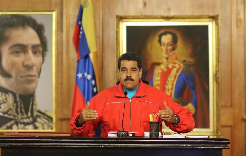 El presidente de Venezuela, Nicolás Maduro, aceptó los resultados de las elecciones parlamentarias, celebradas este domingo, y atribuyó la derrota a la guerra económica que lo ha castigdo. (Foto: EFE)