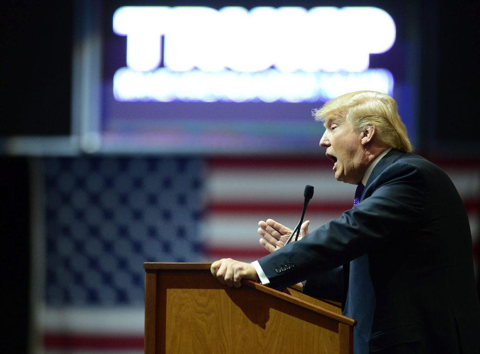 El aspirante a la candidatura repulicana a la presidencia, Donald Trump, se dirige a sus simpatizantes durante un acto de campaña en Las Vegas, Estados Unidos. (Foto: EFE)