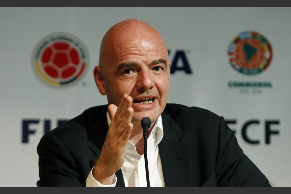 Infantino, presuntamente vendió derechos de transmisión a una compañía argentina llamada Cross Trading. (Foto: EFE)