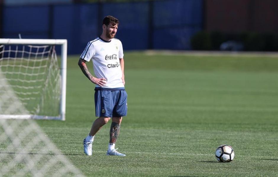 Leo Messi está de vacaciones con su familia...lejos de todo (EFE)