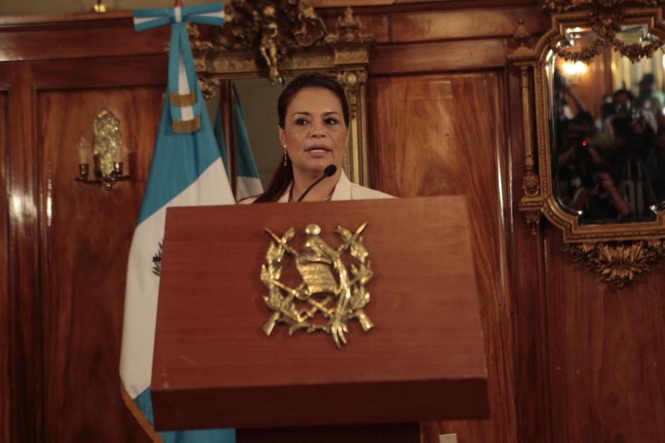 Baldetti regresó de Corea del Sur sin Juan Carlos Monzón.