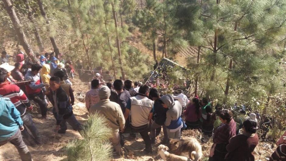 El 28 de marzo recién pasado, 19 personas fallecieron en un accidente de tránsito en Nahualá, provocado por el exceso de velocidad. (Foto: Archivo/Soy502)