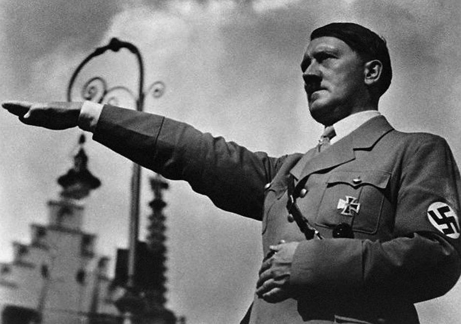 Archivos del FBI revelan que Hitler habría fingido su muerte para huir a Islas Canarias. (Foto: taringa.net) 