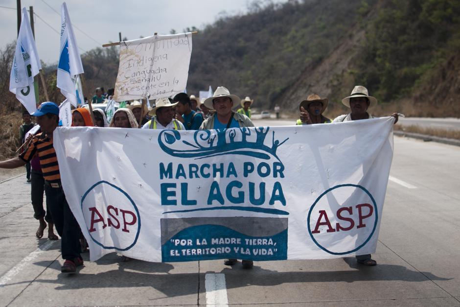 La Marcha por el Agua inició su séptimo día de trayecto. (Foto: Alejandro Balán / Soy502) 
