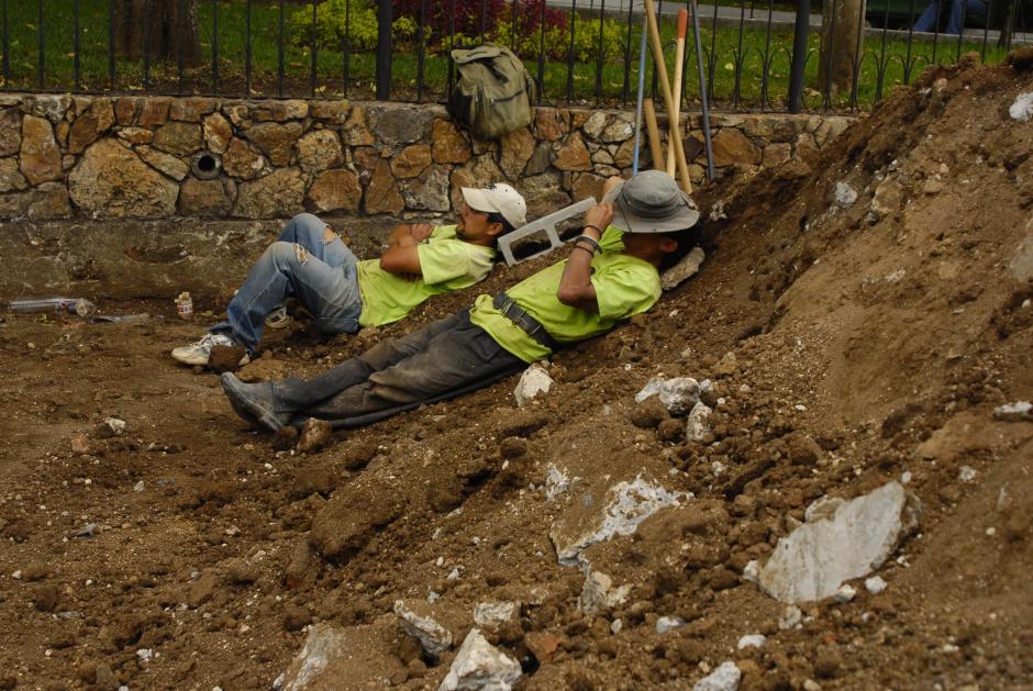 Los trabajadores de la construcción y transporte suman 500 mil a nivel nacional pero sólo el 10% cuenta con cobertura del Seguro Social. (Foto: Jesús Alfonso/Soy502)