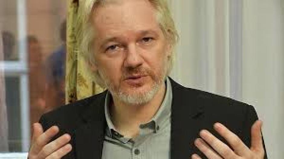 Julian Assange está refugiado desde el 2012 en la embajada de Ecuador en Londres. (Foto: abc.es)