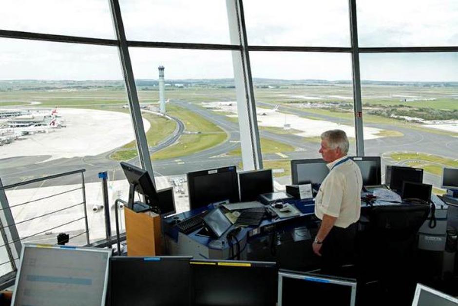  Un hombre dormido sería una de las posibles causas de la desaparición del vuelo MH370 de Malaysia Airlines. (Foto: Agencias)