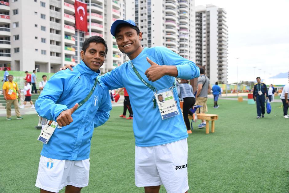 Erick Barrondo y José Raymundo están listos para la prueba de 20 kilómetros de marcha. (Foto: Enviado especial Pedro Pablo Mijangos/Soy502)