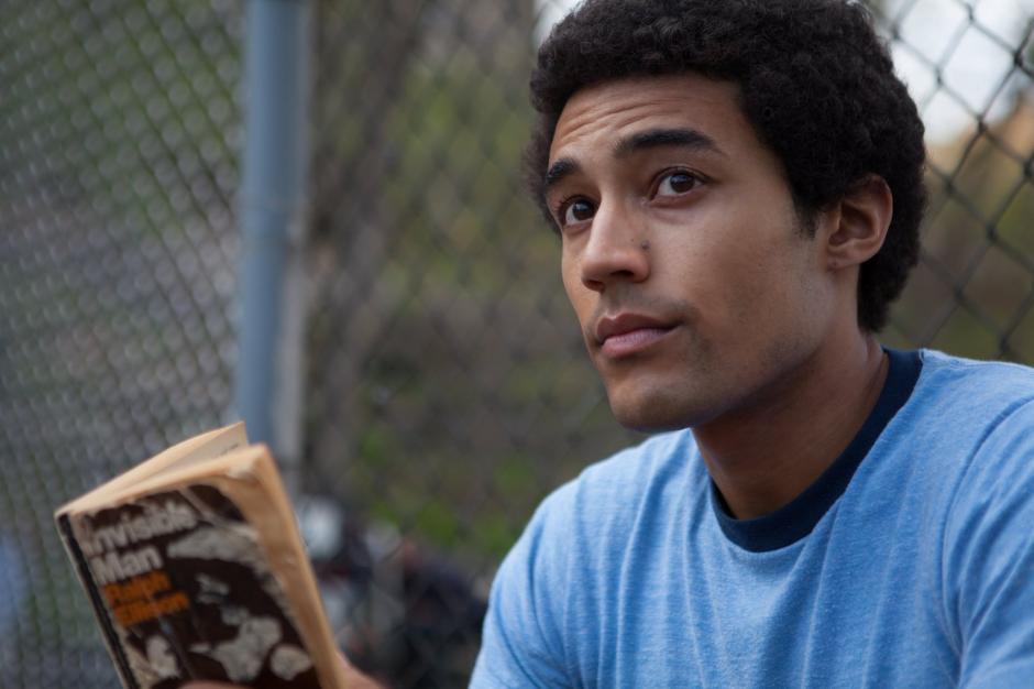 El actor Devon Terrell es "Barry". (Foto: shadowandact)