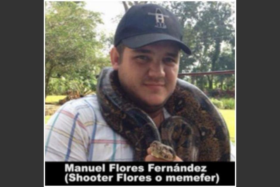 Esta es la persona que aparece identificada en redes sociales como el autor del vídeo en donde "el shooter flores" le dispara a unos perros. (Foto: Twitter).