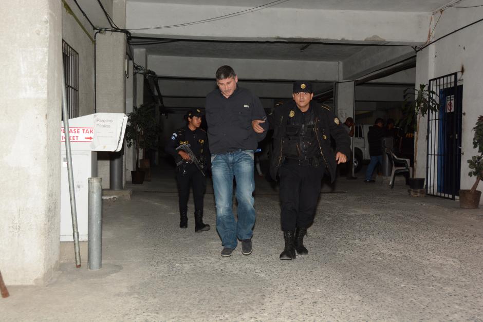 Miklos Nagy Deak de 44 años fue capturado en la 4 avenida "A" y 12 calle de la zona 9. (Foto: Juan Carlos Raxón/Nuestro Diario)