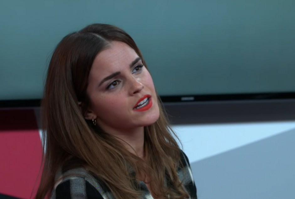 La actriz atendió a las preguntas de los usuarios y de la audiencia del auditorio. (Foto: Facebook)