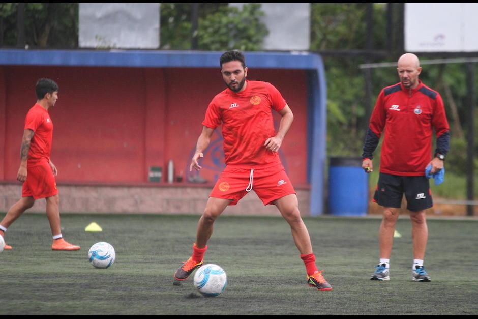 El delantero de Municipal, Carlos Kamiani Félix, está muy cerca de recibir la nacionalidad guatemalteca. (Foto: Soy502)