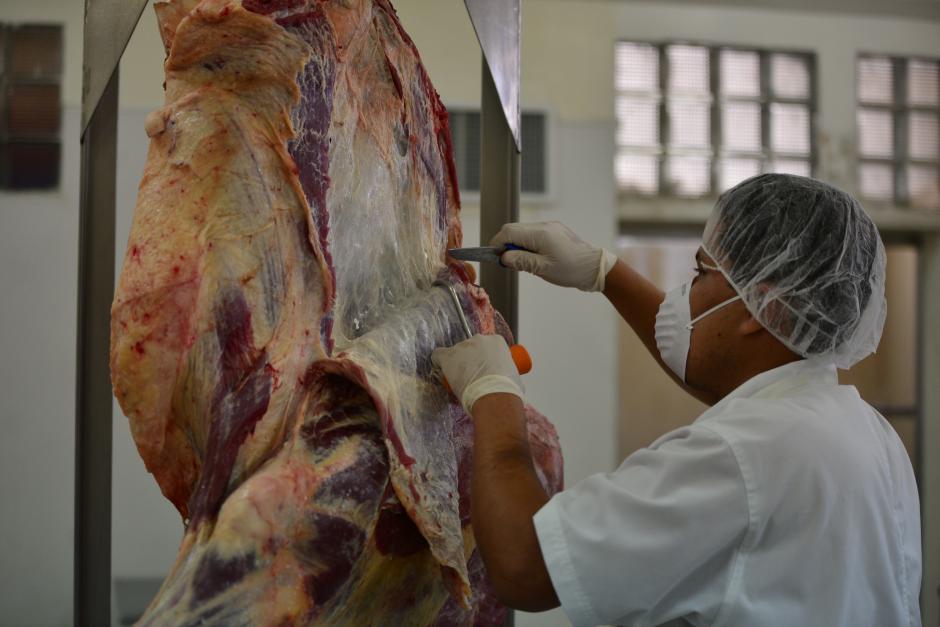 Un informe de la OMS causó revuelo al señalar los posibles efectos cancerígenos por consumo de carnes rojas. (Foto: Archivo/Soy502)
