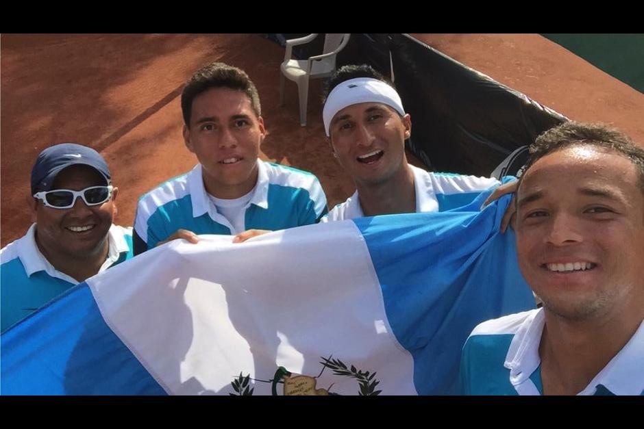 Christopher Díaz encabeza el equipo nacional de guatemala en la Copa Davis 2016 en la serie frente a México. (Foto: Soy502)