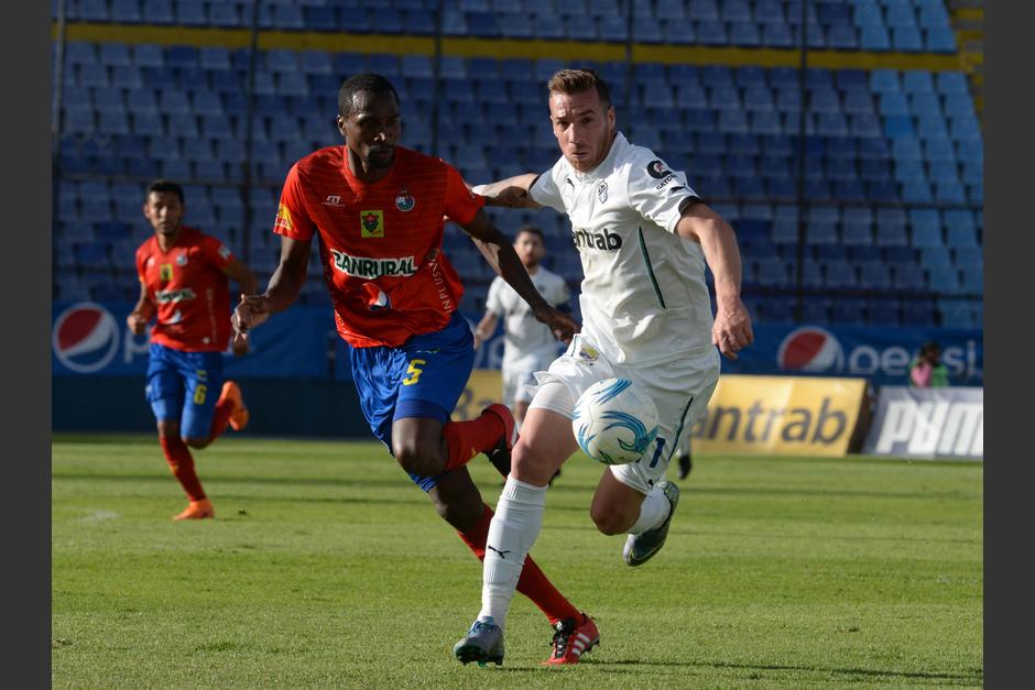 El delantero Emiliano López es sancionado con dos juegos de suspensión. (Foto: Archivo/Soy502).