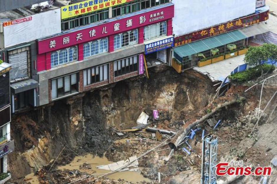 Una estación de metro se hunde en China. (Foto: Ecns.cn)