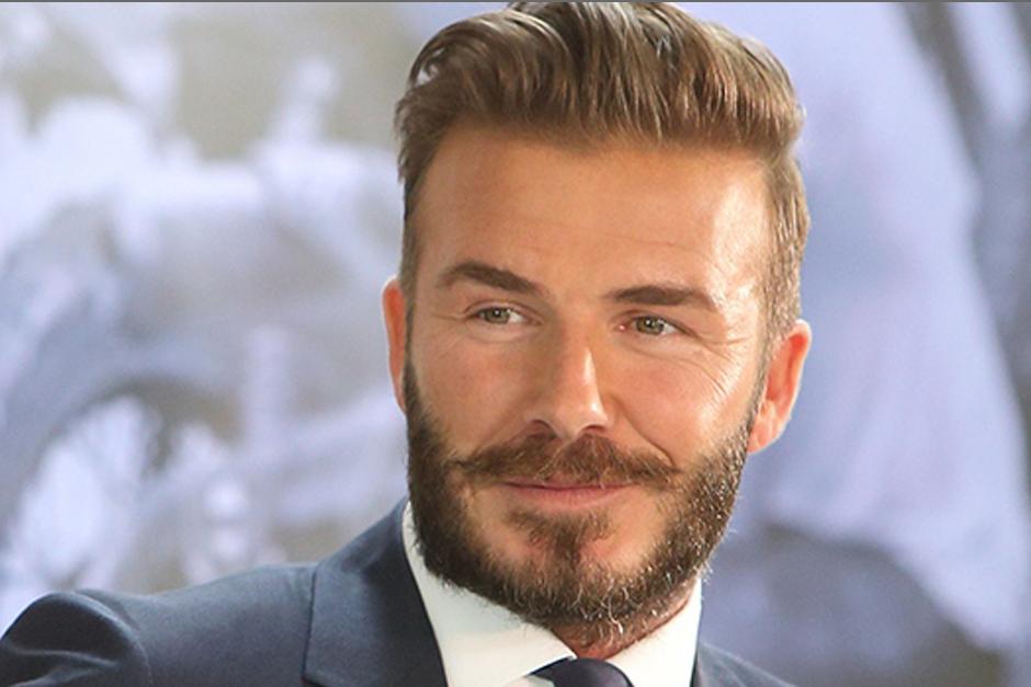 Para el ex futbolista David Beckham fue un honor conocer al científico Stephen Hawking.