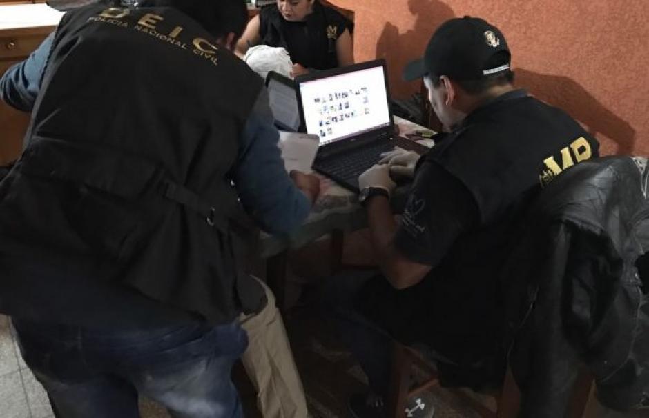Las autoridades detuvieron a Jasson Rubén Alexander Ramírez Pineda, acusado de poseer material pornográfico de niños. (Foto: @MPguatemala)