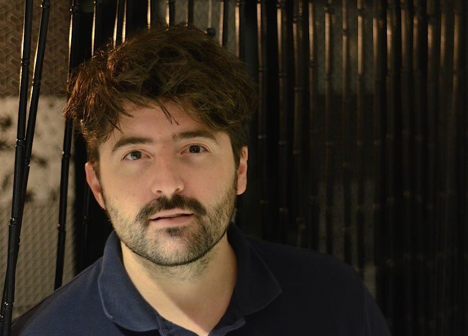 El director de teatro argentino Diego Beares busca elenco guatemalteco para montaje de su obra "Bien de familia". (Foto: Selene Mejía/Soy502) 