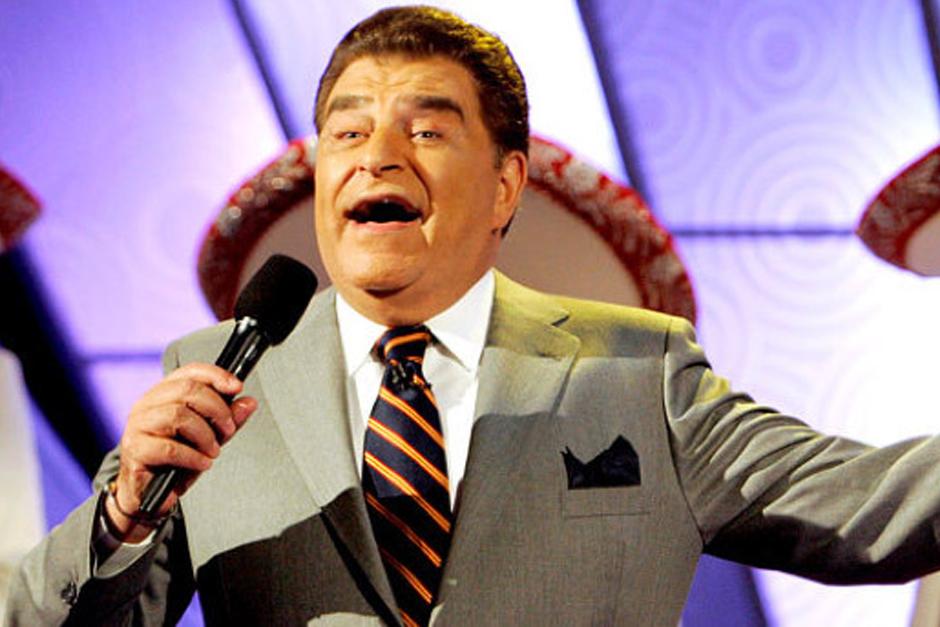 Además de crear "Sábado Gigante", el ganador del récord Guinness al programa televisivo de variedades más longevo, Mario Kreutzberger también ha estado por décadas al frente del programa de recaudación de fondos Teletón en su natal Chile.