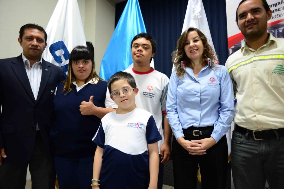 En Atletismo participarán 411 atletas en las competencias de 25, 50, 100, 200, 800 y 1500 metros planos. En natación 48 atletas competirán en 25, 50, 100, 200, 400 y 800 metros estilo libre. En boliche participarán 24 atletas y 18 en Bádminton. (Foto: Jesús Alfonso/Soy502)