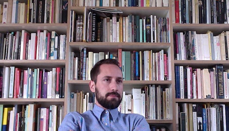 El guatemalteco Emiliano Valdés es a partir de ahora curador del Museo de Arte Moderno de Medellín. (Foto: facebook Emiliano Valdés) 