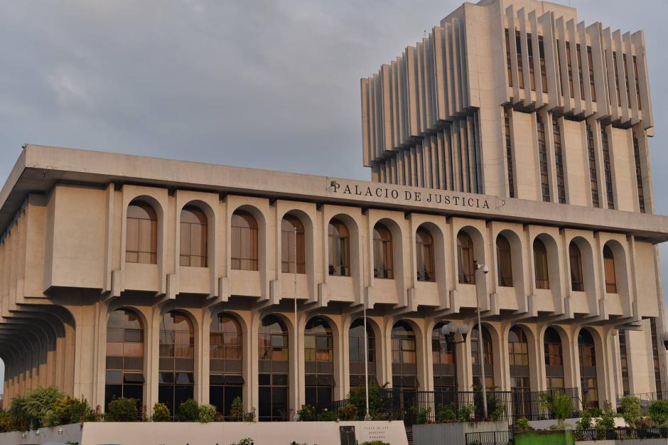 Los jueces y magistrados solicitaron un bono de seis mil quetzales al que llamaron por riesgo. (Foto: Archivo/Soy502) 