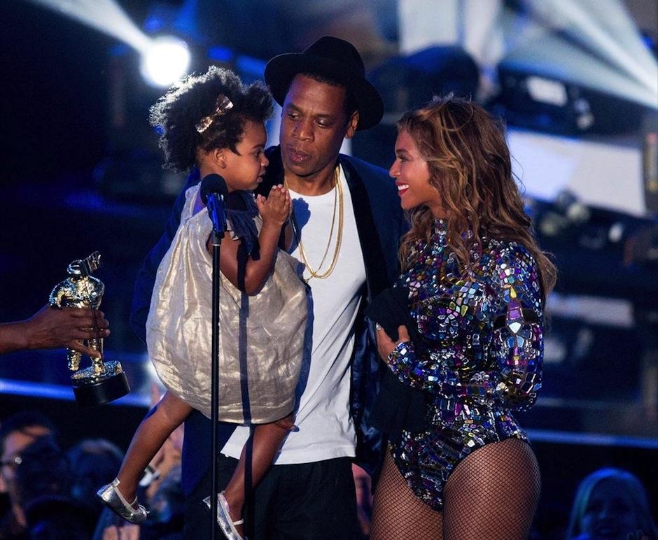 Beyoncé y Jaz Z tienen una hijja llamada Blue Ivy Carter. (Foto: zoomnews.es)
