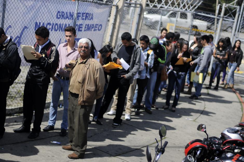 En Guatemala, tanto la iniciativa privada como la pública, promueven las denominadas "Ferias del Empleo" donde en cada jornada promueven alrededor 5 mil plazas. (Foto: Archivo/Soy502)