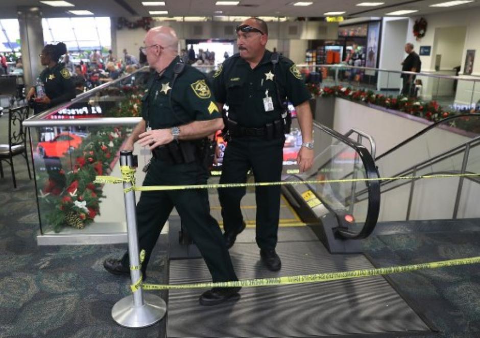 Difunden el video del ataque ocurrido en el aeropuerto de Fort Lauderdale en el sur de Florida. (Foto: AFP)