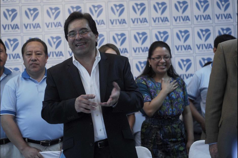 Bajo la estructura de la Iglesia El Shaddai se muestra la cantidad económica que maneja el excanciller y su familia. (Foto: Archivo/Soy502)