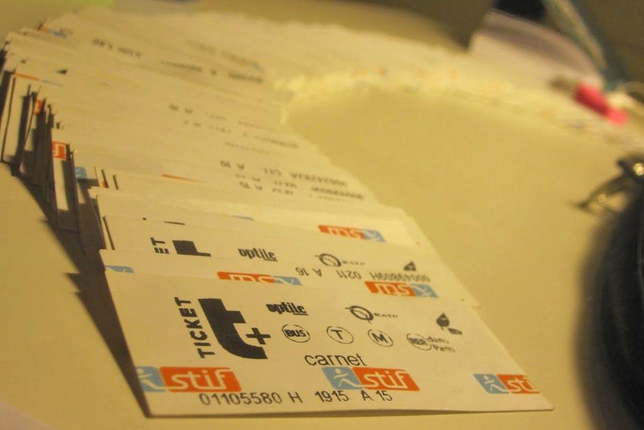 El papa regalará 2 mil sobres con un boleto para el metro y una tarjeta telefónica para la gente pobre en Navidad. (Foto: alleretudierenfrance.blogspot.com)