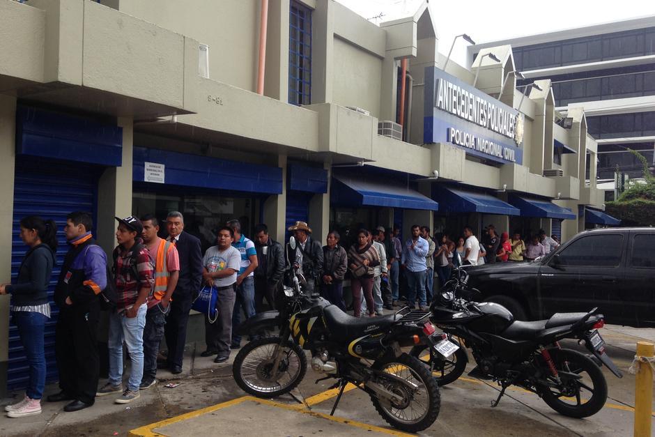 El argumento para incrementar el precio de los antecedentes policiales se debe a la nueva tecnología de seguridad que se implementará en las boletas. (Foto: Fredy Hernández/Soy502)