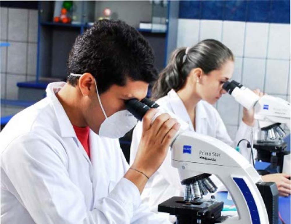 En la actualidad, los triglicéridos y el colesterol se detectan en pruebas de laboratorio mediante la extracción de una muestra de sangre y sus resultados llevan cierto tiempo. (Foto: thinkstockphotos.es)