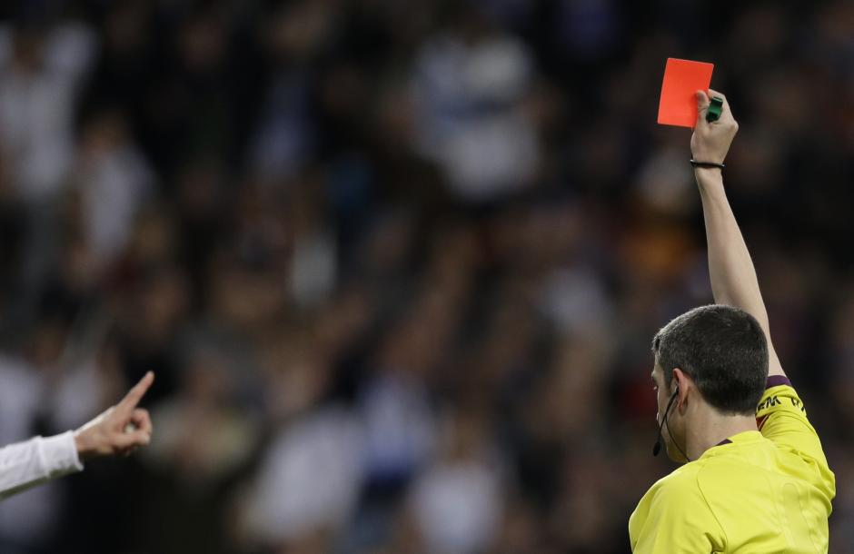 La FIFA cambió algunas reglas del fútbol. (Foto: Archivo)