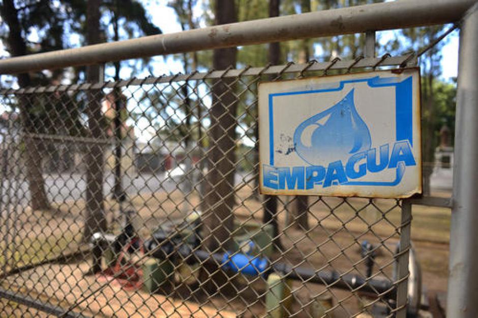 Una denuncia anónima realizada a la Procuraduría de los Derechos Humanos, activó la alarma sobre una posible contaminación del agua en zona 15 la semana pasada. (Foto: Archivo/Soy502)