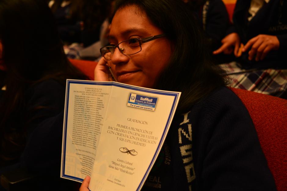 La primera promoción de Bachilleres en Ciencias y Letras con Orientación en Educación concluyó la fase de diversificado en 2014 y este año empiezan la fase universitaria. (Foto: Jesús Alfonso/Soy502)