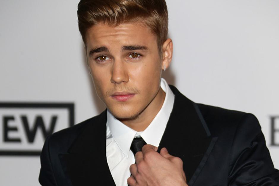 La Fiscalía General de Ontario informó que le fue retirada al acusación del cantante por agresión que hizo el chofer de una limusina