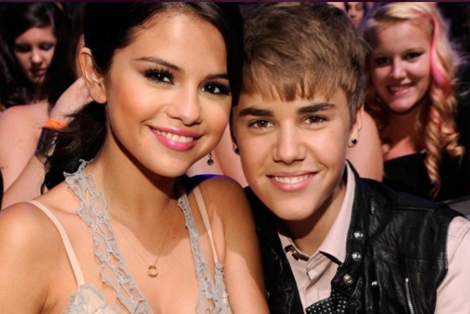 De inmediato, tras la publicación, miles de comentarios inundaron el perfil del cantant.