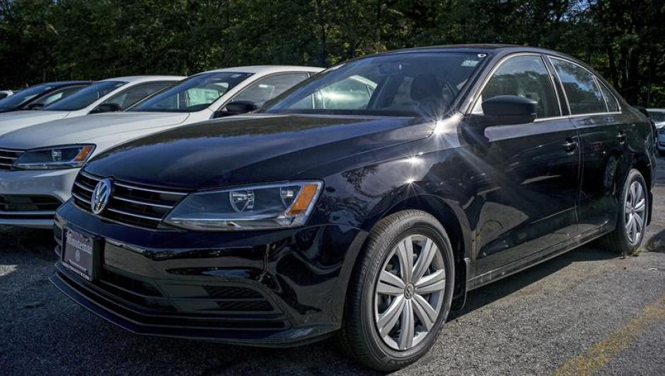 En la imagen, un vehículo Jetta, uno de los tres modelos fabricados en la planta de Volkswagen de Puebla, México, para el mercado estadounidense, junto al Escarabajo y el Golf. (Foto: EFE)
