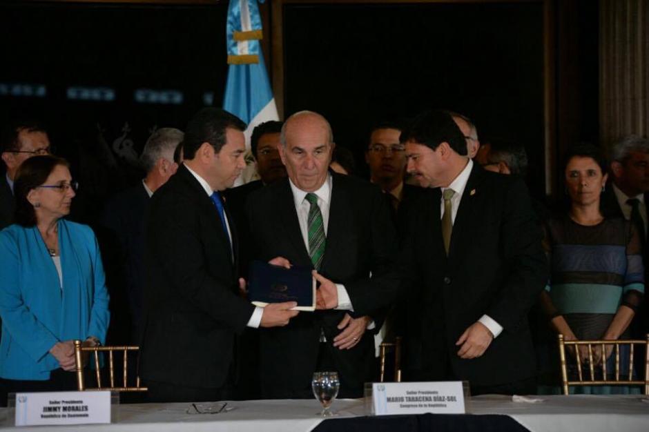 La "vieja política" busca sacar a Mario Taracena de la Presidencia del Congreso y retomar la Junta Directiva. (Foto: Alejandro Balán/soy502).