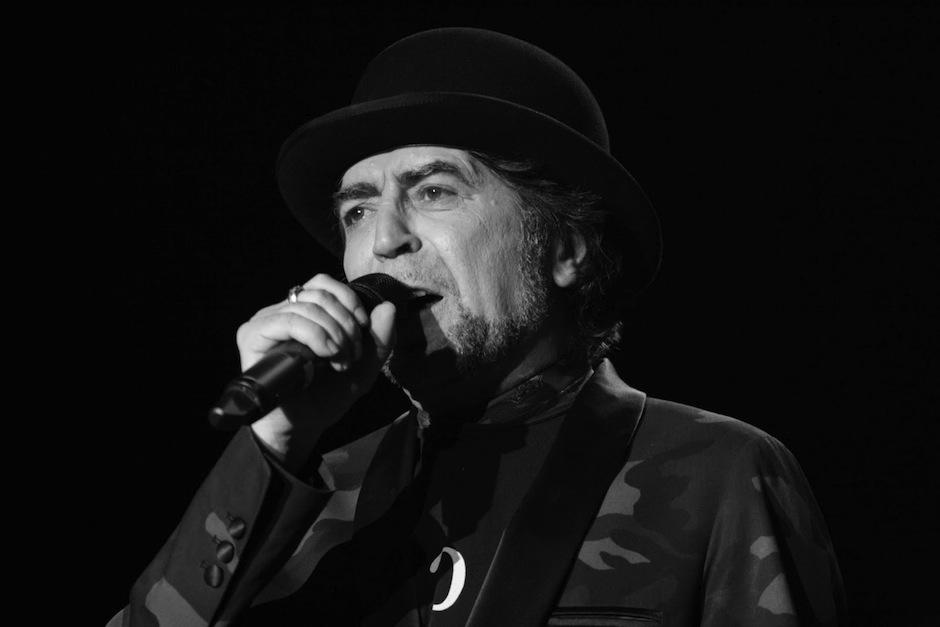 Joaquín Sabina se encuentra fuera de peligro. 