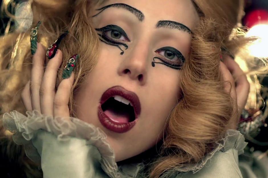 Lady Gaga es uno de los cinco artistas famosos que viajará al espacio. 