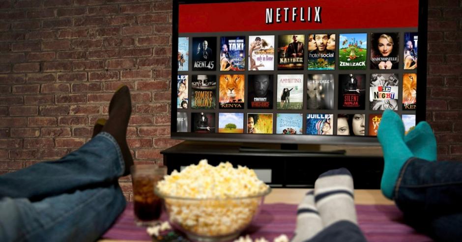 La nueva actualización de Netflix permite almacenar su contenido en los dispositivos. (Foto: Xataka)