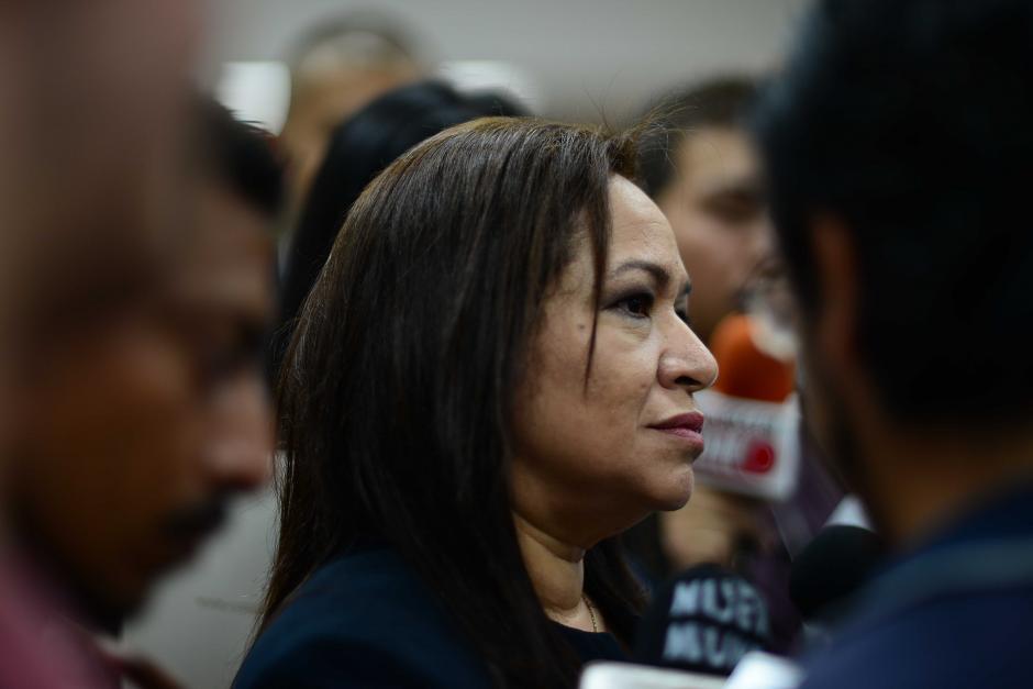 Nora Segura, contralora General de Cuentas, señaló este martes en su informe anual que las municipalidades fueron las que más hallazgos de anomalías y negligencia presentaron en el manejo de fondos públicos (Foto: Jesús Alfonso/Soy502)