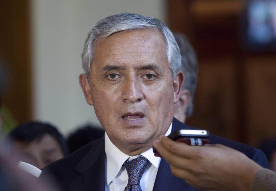 El Presidente Otto Pérez, descartó viajar a Davos Suiza. 